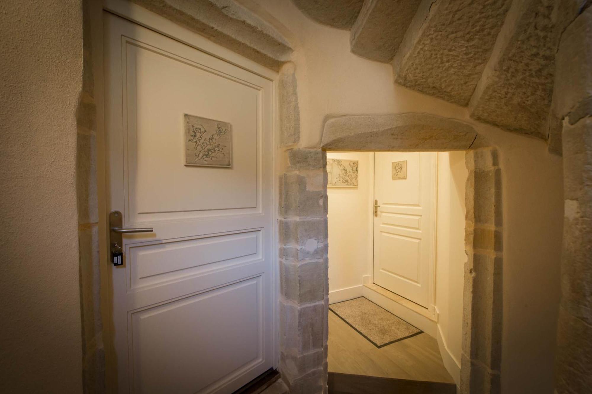 Le Cara Omael 2D Apartment Beaune  Exterior photo